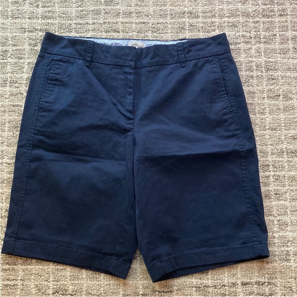 J. Crew NWT chino bermuda shorts, navy blue, size 6 - Picture 2 of 6